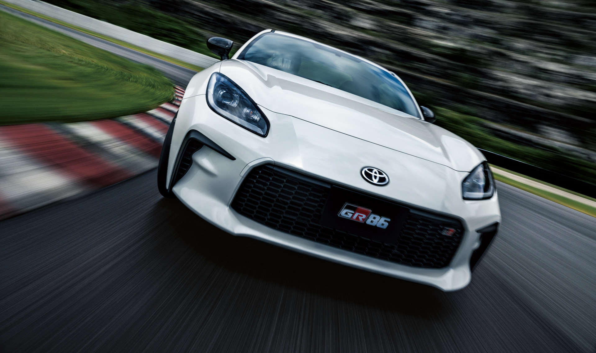 TOYOTA GAZOO Racing Launches the All-New GR86Fans of the 86 can test-drive and compare the GR86 and Subaru BRZ at FUJI 86 STYLE with BRZ - Image 4