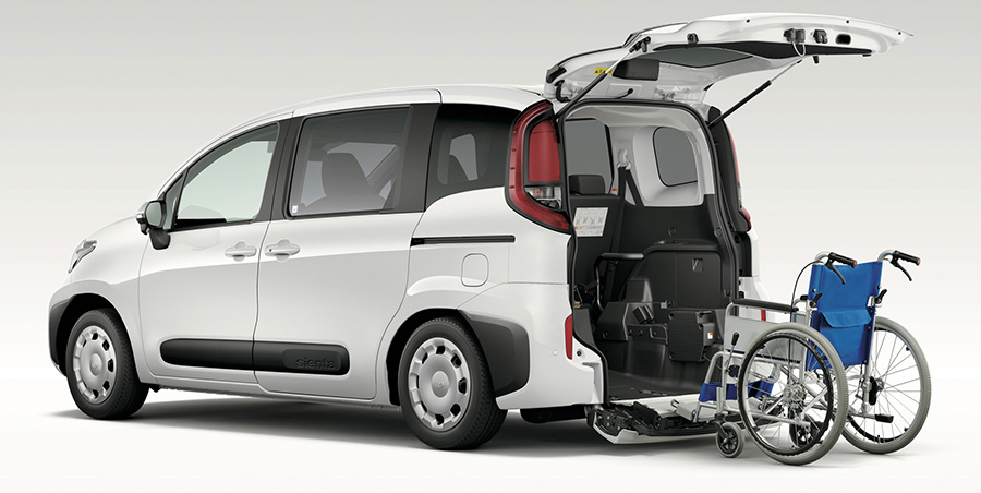 Wheelchair-adapted model Type III (With short ramp and second-row passenger-side seating) Available grades: X grade; 5-seater 2WD Gasoline model