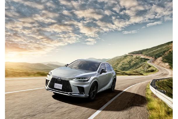 RX500h“F SPORT Performance”（ソニックイリジウム）＜オプション装着車＞