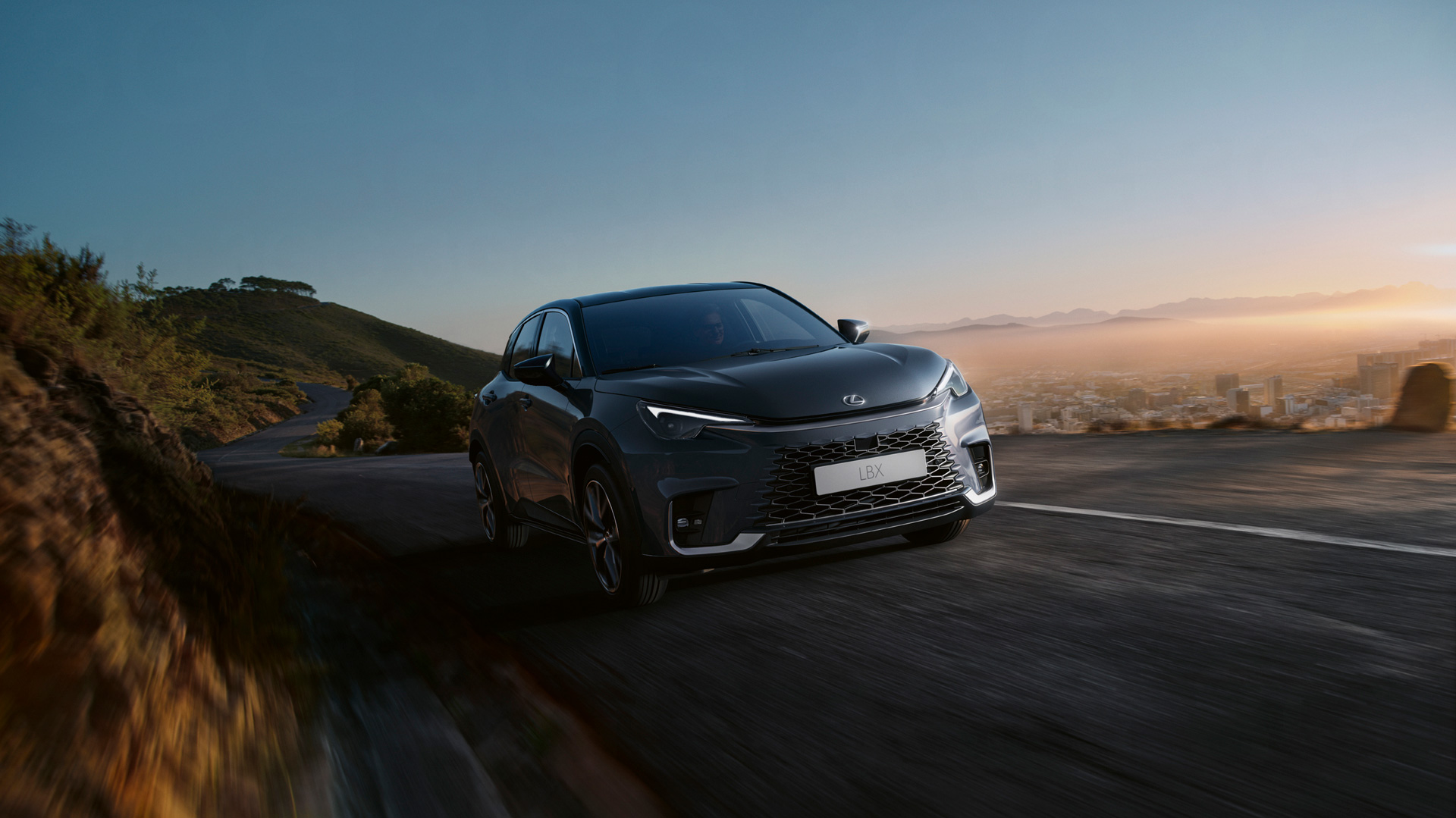 LEXUS、新型「LBX」を発売 | レクサス | グローバルニュースルーム