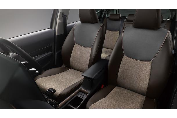 アクア 特別仕様車 Z“Raffine”（2WD）＜オプション装着車＞