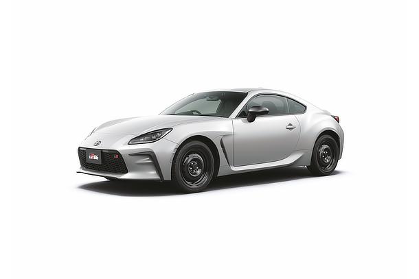 GR86 RC (Crystal White Pearl)