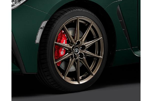 GR86 RZ "Ridge Green Limited" 215/40R18 tires with 18x7 1/2J aluminum wheels