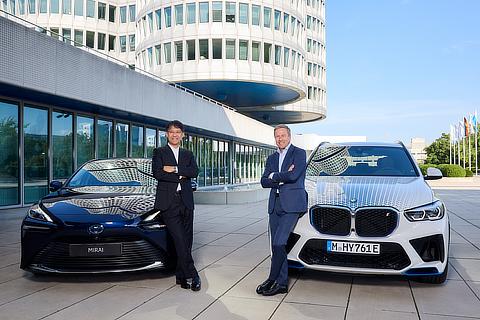 Koji Sato, President of Toyota Motor Corporation, Oliver Zipse, Chairman of the Board of Management of BMW AG