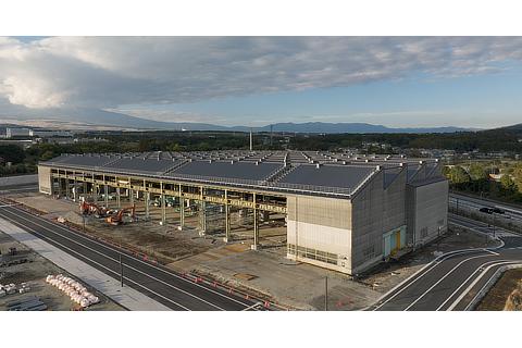 リノベーション中の現在の旧東富士工場の建屋の写真