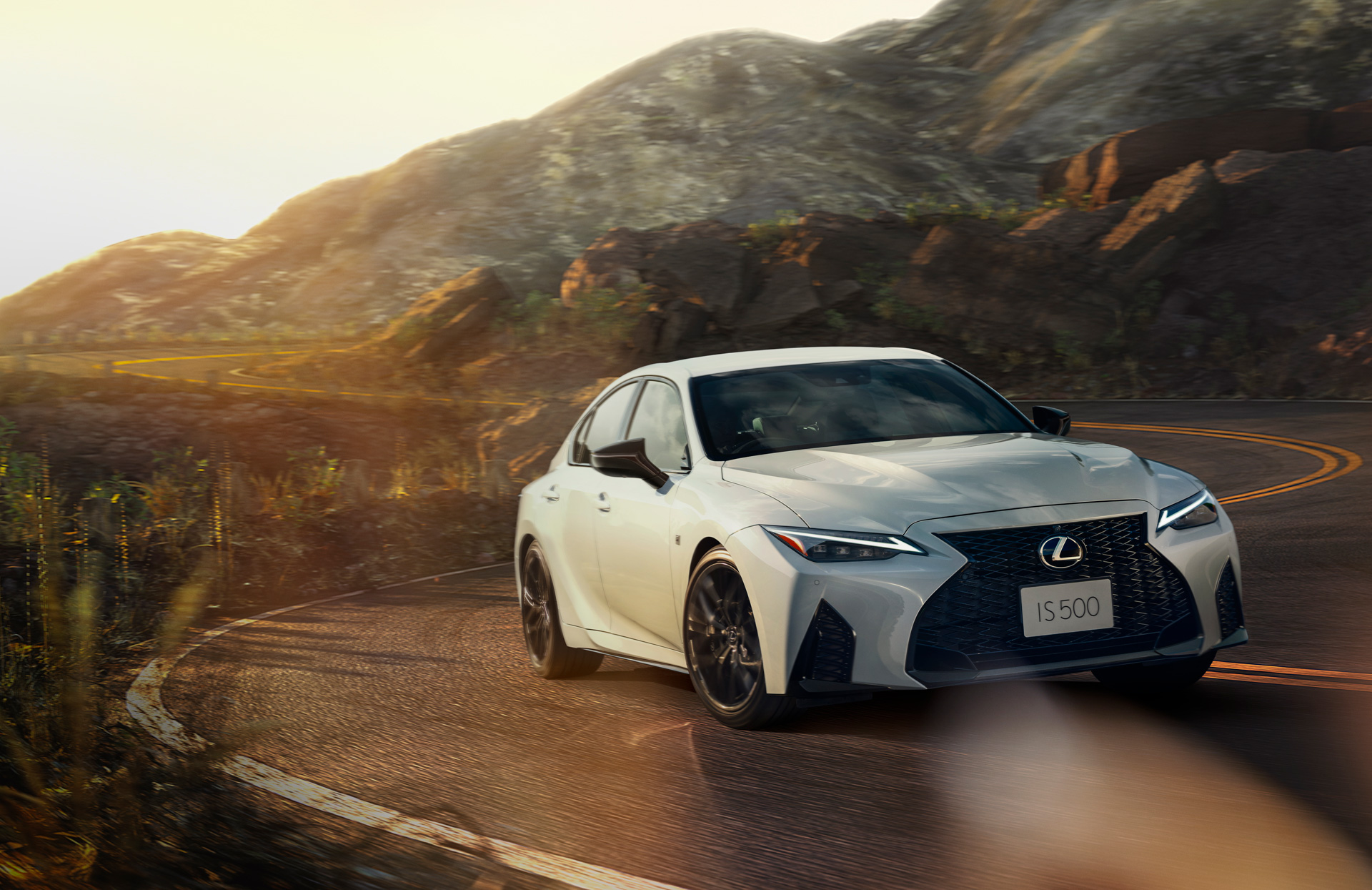 LEXUS、「IS300h／IS300」に特別仕様車“F SPORT Mode Black Ⅳ”を設定
