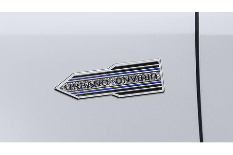 特別仕様車 Z“URBANO”フェンダーエンブレム（販売店装着オプション）