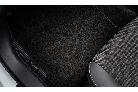特別仕様車 Z“URBANO”フロアマット（販売店装着オプション）
