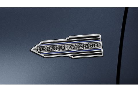 特別仕様車 Z“URBANO”フェンダーエンブレム（販売店装着オプション）