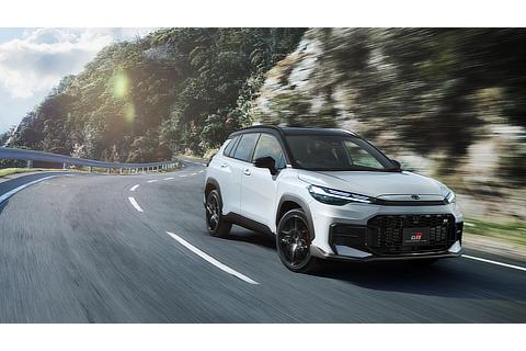 カローラ クロス GR SPORT ブラック×プラチナホワイトパールマイカ＜オプション装着車＞