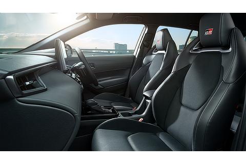 カローラ クロス GR SPORT 内装色ブラック＜オプション装着車＞
