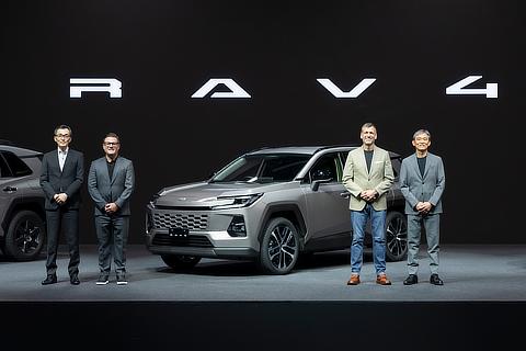 (Left to right) Yoshinori Futonagane, Mid-size Company ZV, Chief Engineer / John Absmeier, Chief Technology Officer and Director of Woven by Toyota / Simon Humphries, Member of the Board of Directors, Operating Officer, Chief Branding Officer, Senior General Manager of Design, Head of Design / Hajime Kumabe, Chief Executive Officer and Representative Director of Woven by Toyota