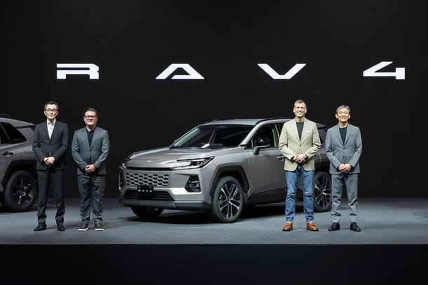 (Left to right) Yoshinori Futonagane, Mid-size Company ZV, Chief Engineer / John Absmeier, Chief Technology Officer and Director of Woven by Toyota / Simon Humphries, Member of the Board of Directors, Operating Officer, Chief Branding Officer, Senior General Manager of Design, Head of Design / Hajime Kumabe, Chief Executive Officer and Representative Director of Woven by Toyota