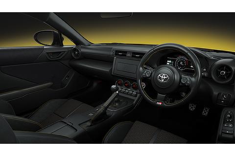 GR86 特別仕様車 内装色 ブラック×専用イエロー（特別設定色）（写真はMT車）