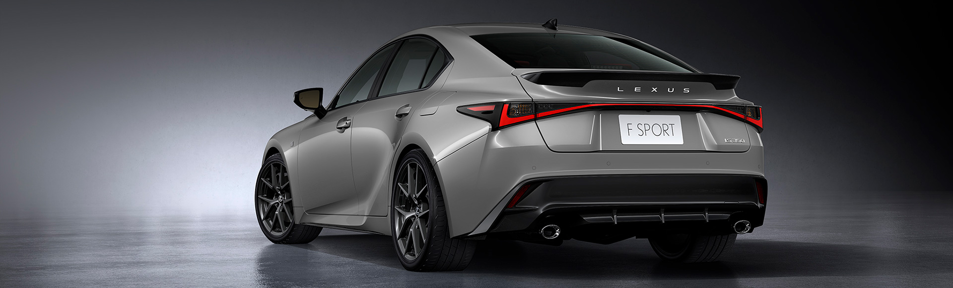 LEXUS、「IS」の新型モデルを世界初公開