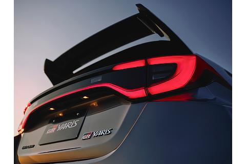 Factory-installed option: Aero performance package