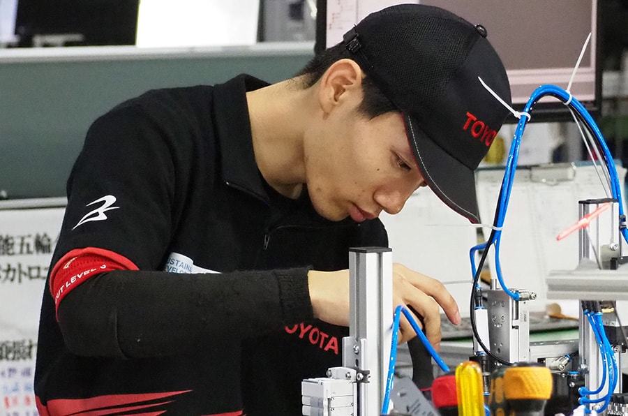 メカトロニクス 山崎 颯大