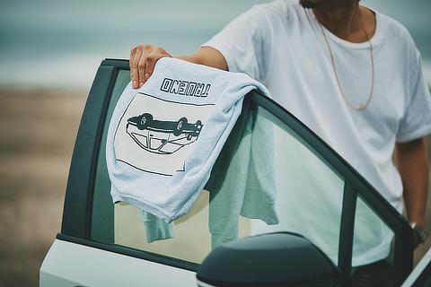 ナイジェルグラフコラボスウェット AE86（14,300円・税込※予定）