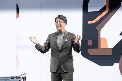 プレスブリーフィングの模様