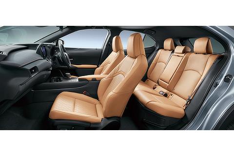 UX300h シート4座 ヘーゼル