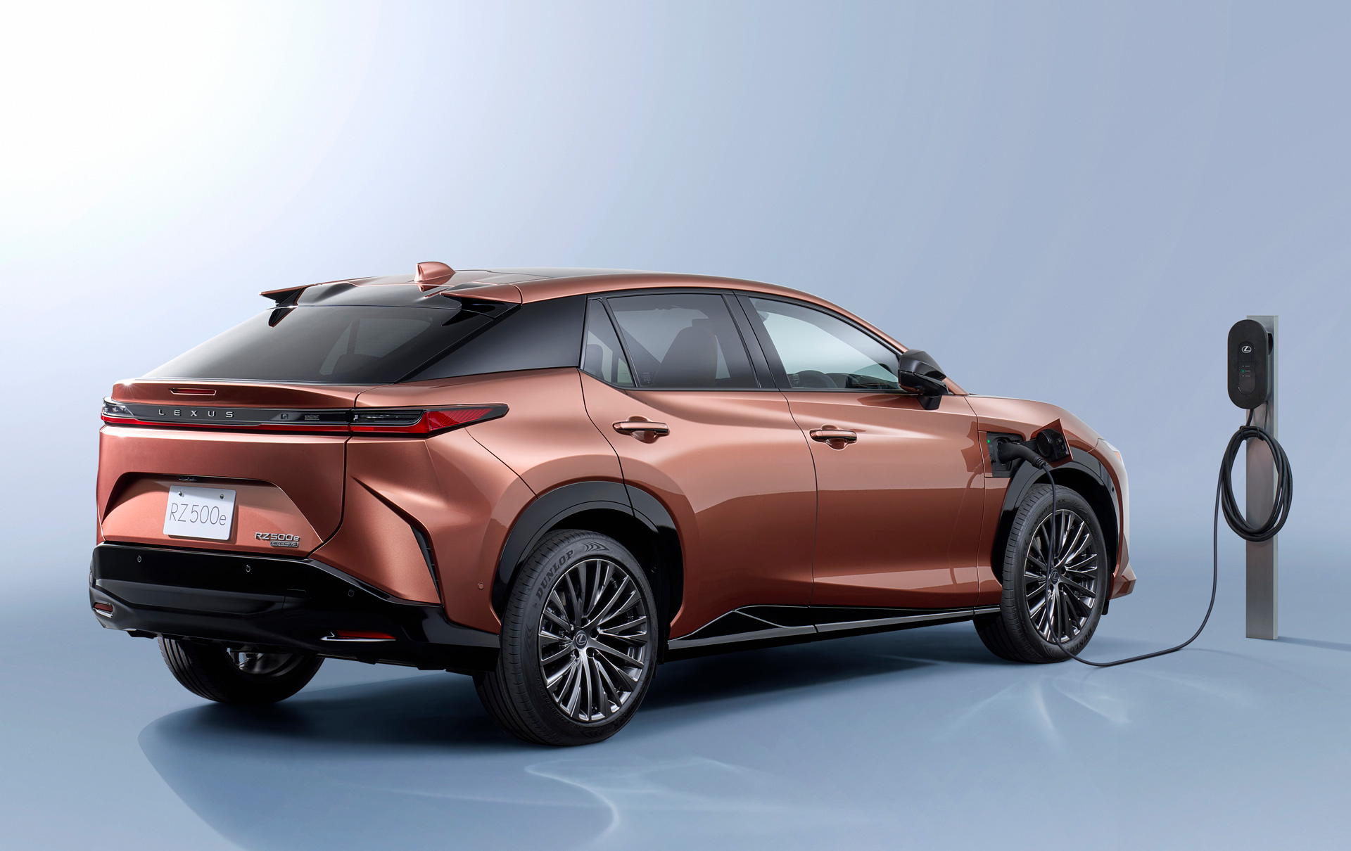 LEXUS、「RZ」の新型モデルを発売するとともに、LEXUS Electrified