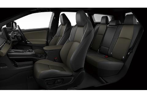 Z（4WD）（内装色 ： カーキ）