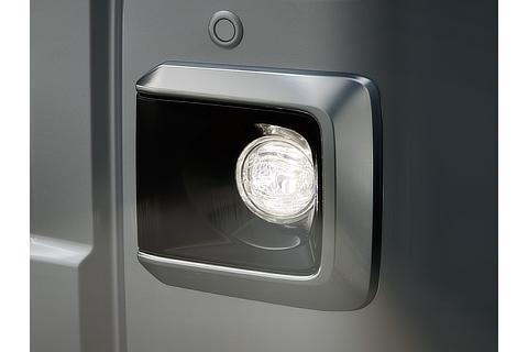 LEDフォグランプ（メッキベゼル付）