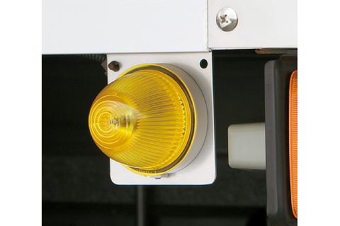 LEDサイドマーカーランプ（冷凍車（1No.車両）、保冷車、アルミバンS ： トヨタ車体(株)製に標準装備）