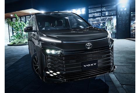 フロントグリル（S-Z・2WD・7人乗り）（ブラック加飾）（全車標準装備）