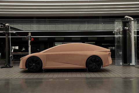 車両開発棟 デザイン部門フロア クレイモデル
