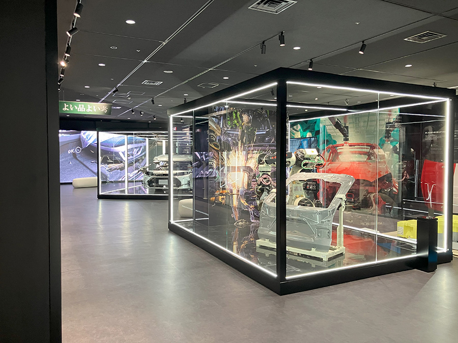 Toyota Kaikan Museum New Exhibition TOYOTA's Creative Carmaking Experience the Wonder and Craftsmanship of Toyota's Manufacturing Plants (Production, Welding robot)