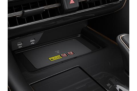 おくだけ充電®／コンソールアッパートレイ