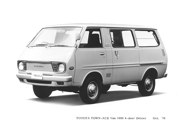 Toyota town ace r30