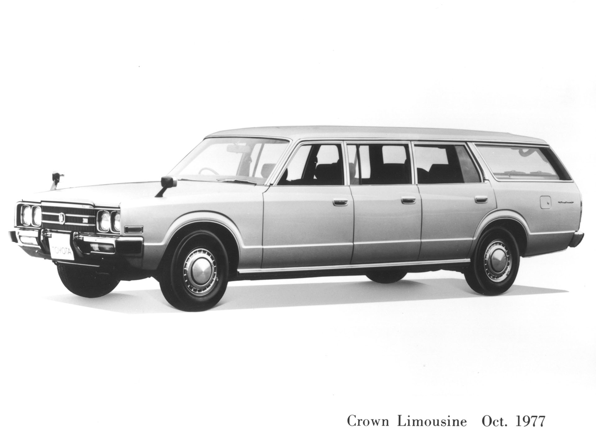 Crown Limousine