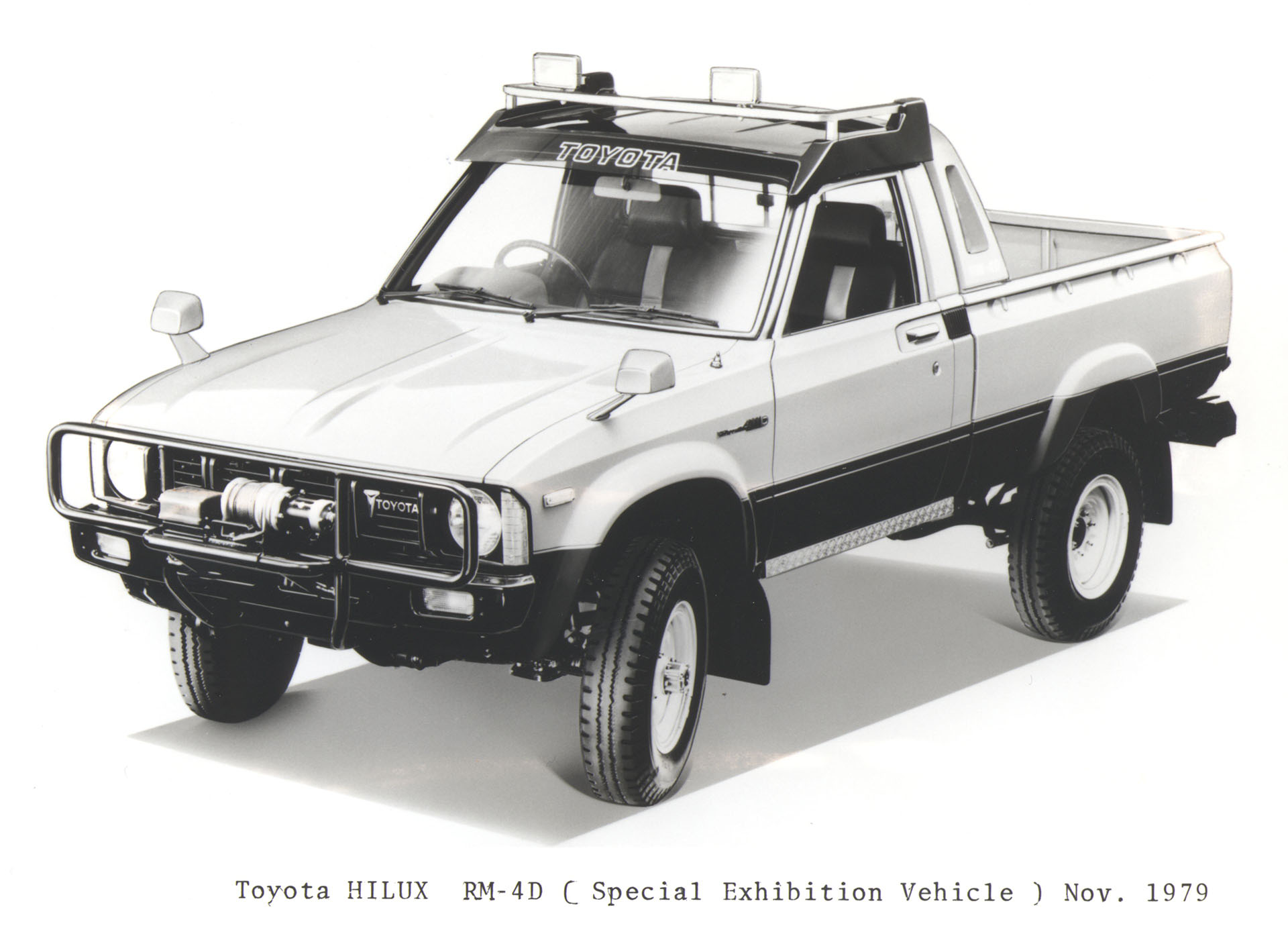 Toyota HILUX RM-4D (Special Exhibition Vehicle)
