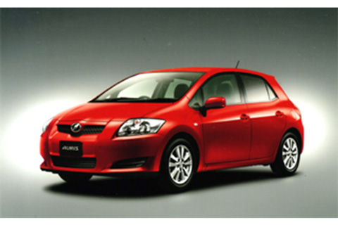 Auris 150X "M-package" (front-wheel-drive, with options)