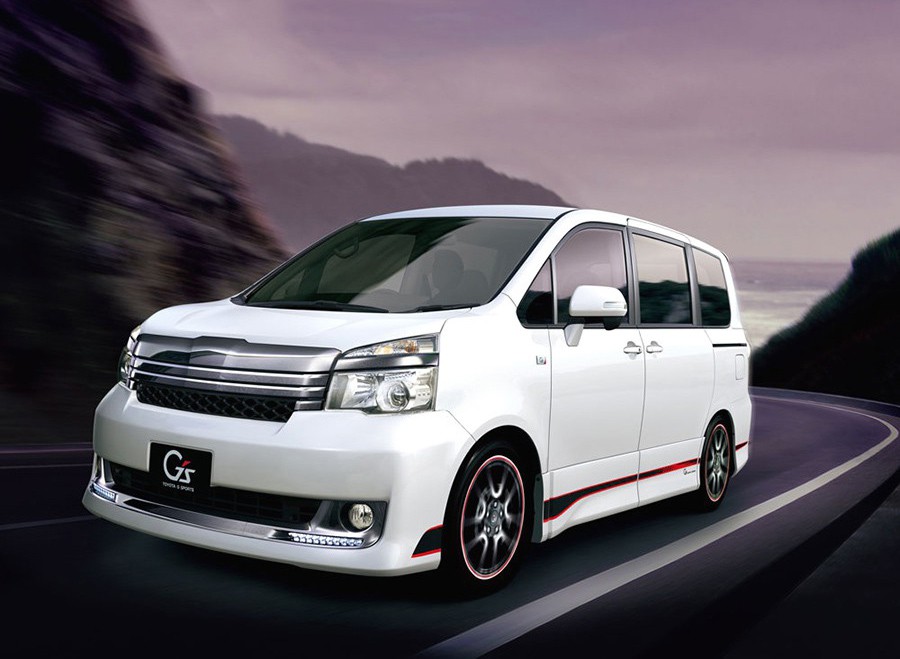 TOYOTA、ヴォクシーならびにノアのスポーツコンバージョン車“G