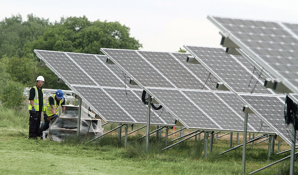 トヨタモーターマニュファクチャリングUK、太陽光発電パネルを大規模導入 トヨタ自動車株式会社 公式企業サイト