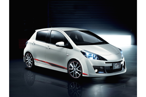 1.5RS“G's”５速マニュアル＜オプション装着車＞