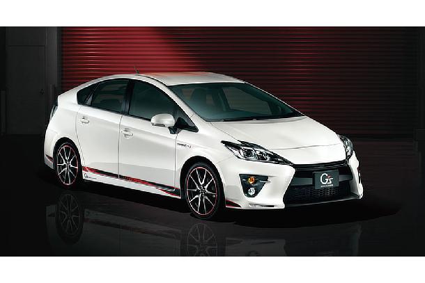 S“ツーリングセレクション・G's”（ホワイトパールクリスタルシャイン）＜オプション装着車＞