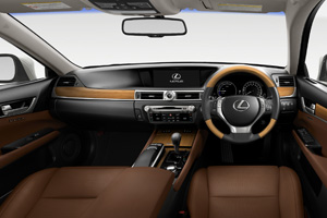 GS450h“version L”＜オプション装着車＞