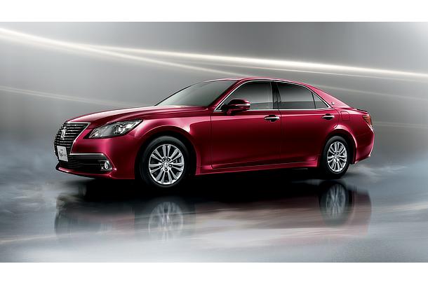 Crown 2.5 Royal Saloon G
