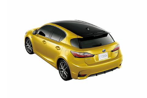 CT200h“F SPORT”（ブラックルーフ＆フレアイエローマイカメタリック）