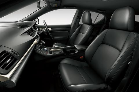 CT200h“F SPORT” “F SPORT”専用ブラック（ホワイトグレーパーフォレーション）（オーナメントパネル ： “F SPORT”専用ウェッジメタル）