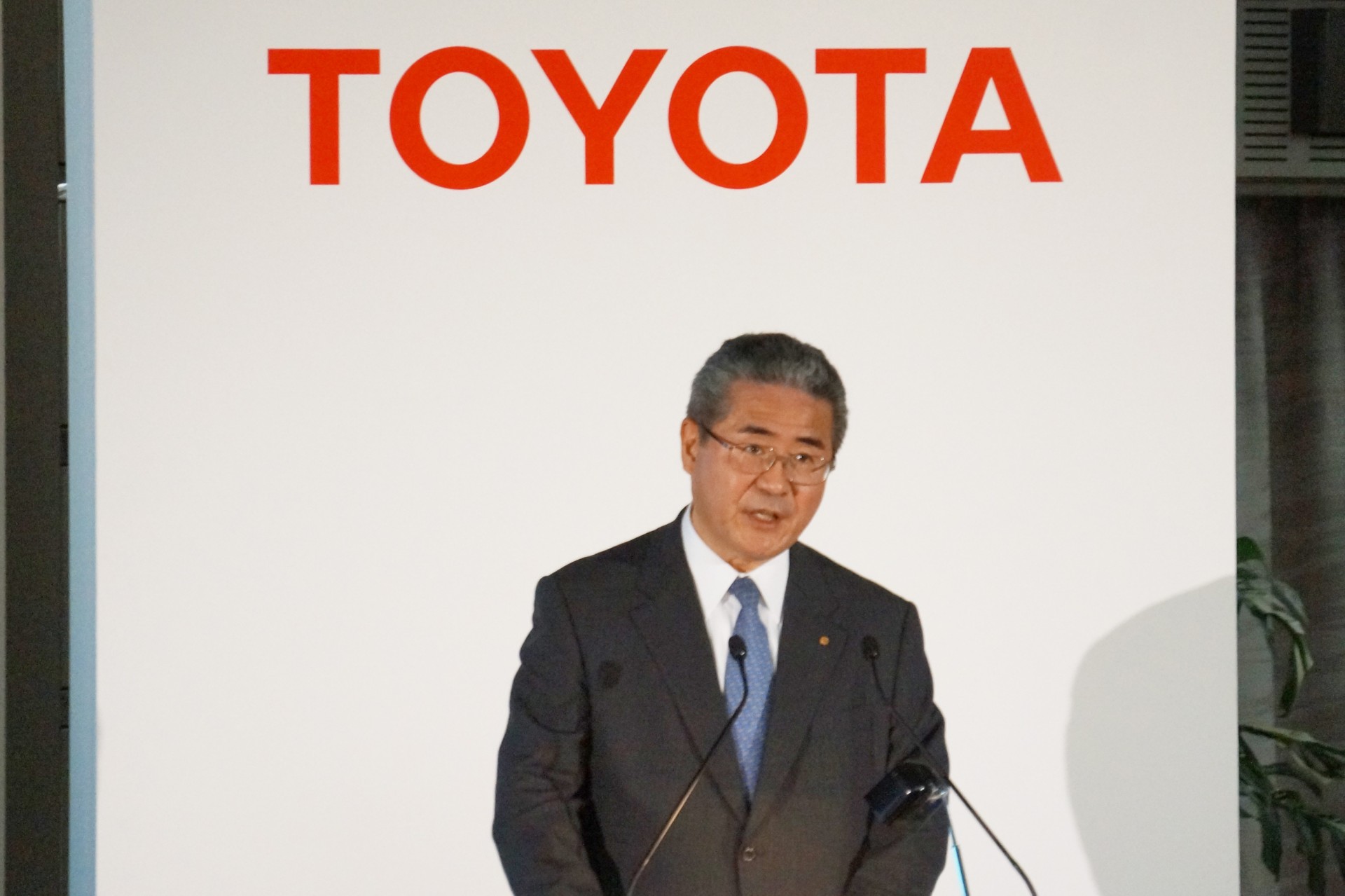 Managing Officer Takuo Sasaki speaks at FY2014 3Q Financial Results Press Conference