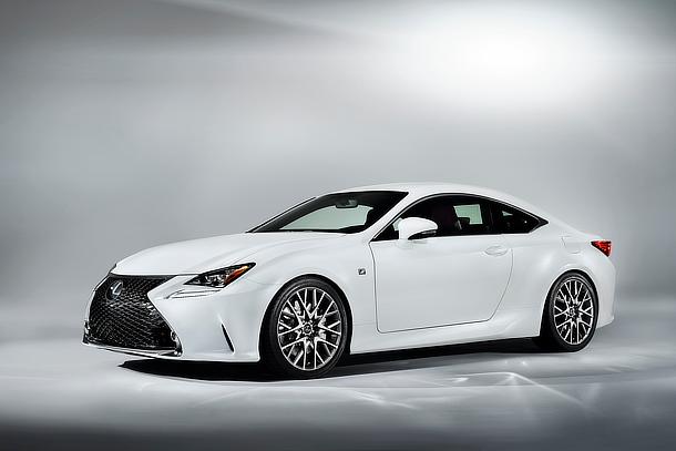 ファッションなデザイン LEXUS、ジュネーブモーターショーに「RC“F SPORT”」を出展 ホビーラジコン