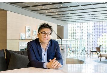 片山 正通 氏（インテリアデザイナー）