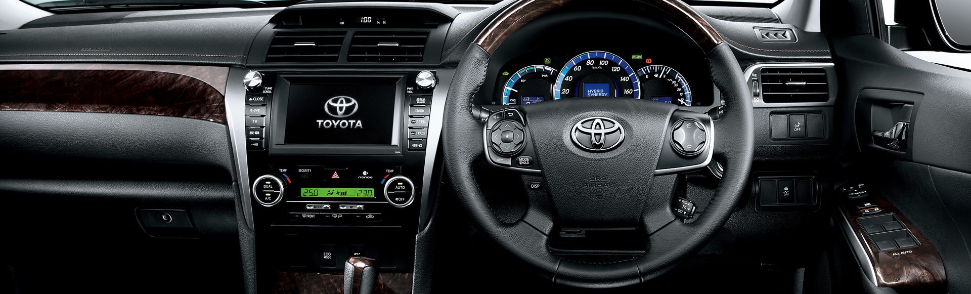 TOYOTA、カムリを一部改良