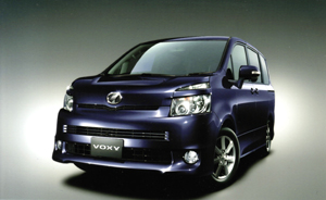 Voxy ZS (front-wheel drive, with options)