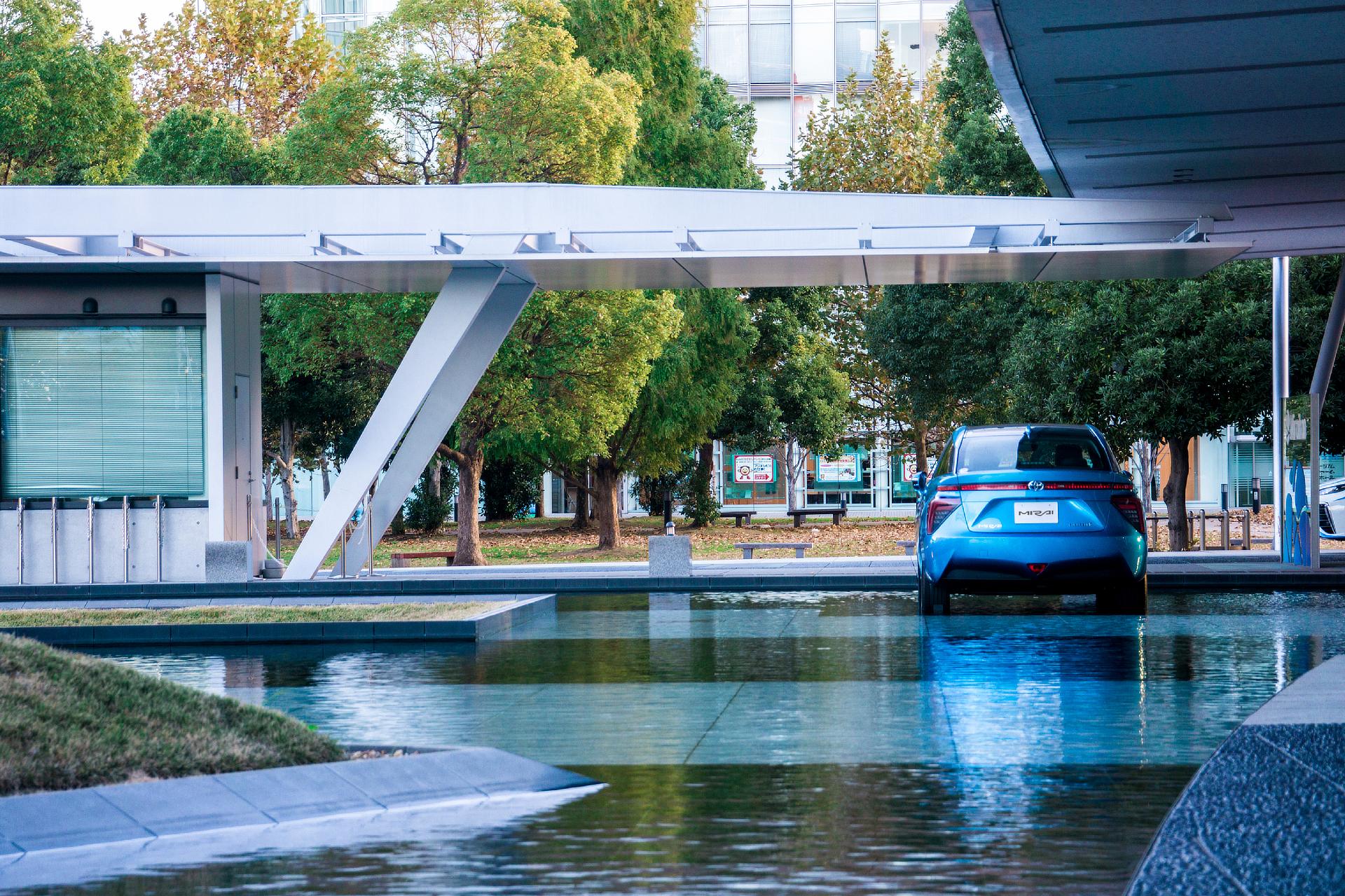 Mirai launch event in Odaiba, Tokyo (November 18, 2014)